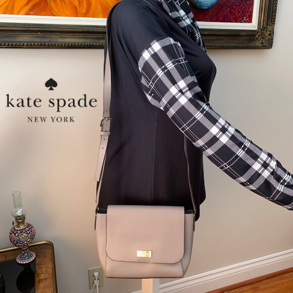 Kate Spade NWOT Putnam Drive Caressa Leather Messenger Crossbody Shoulder Bag - Picture 2 of 10